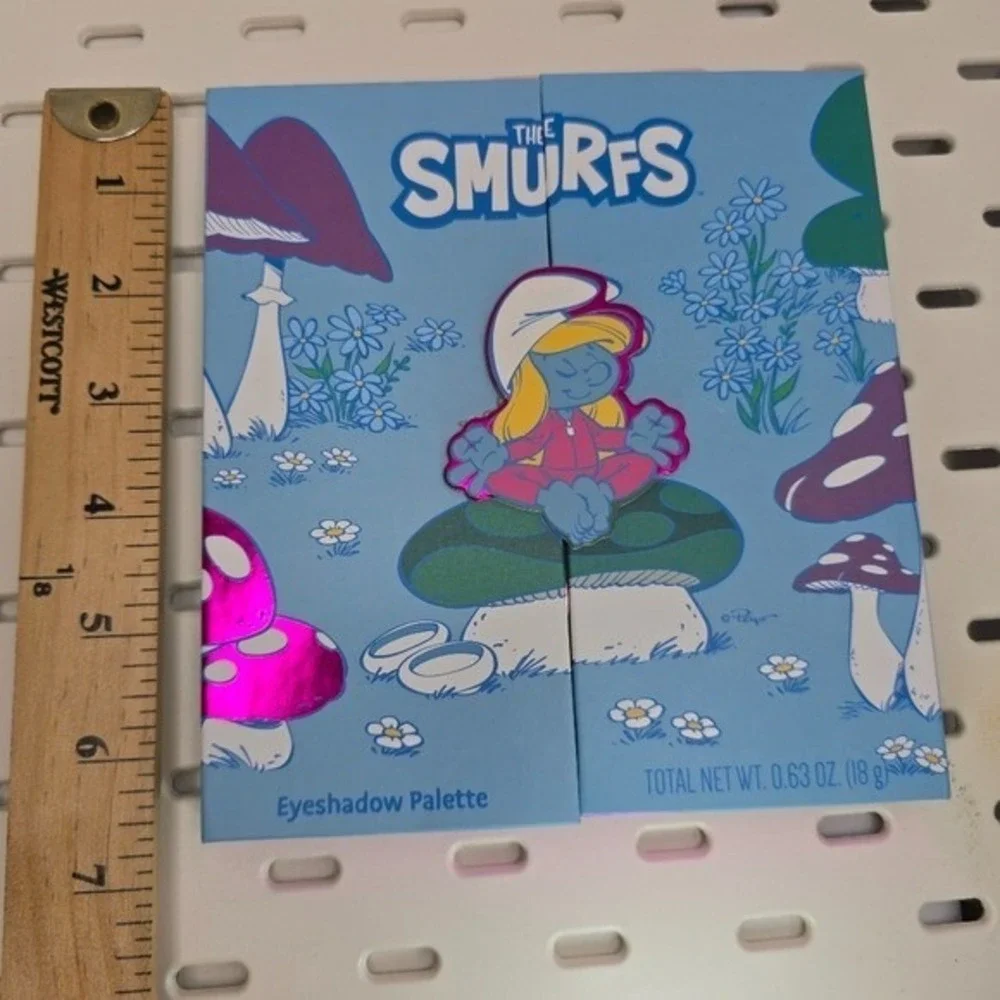 THE SMURFS Eyeshadow Palette Nostalgic Collector Makeup TASTE BEAUTY 12‎ Shades